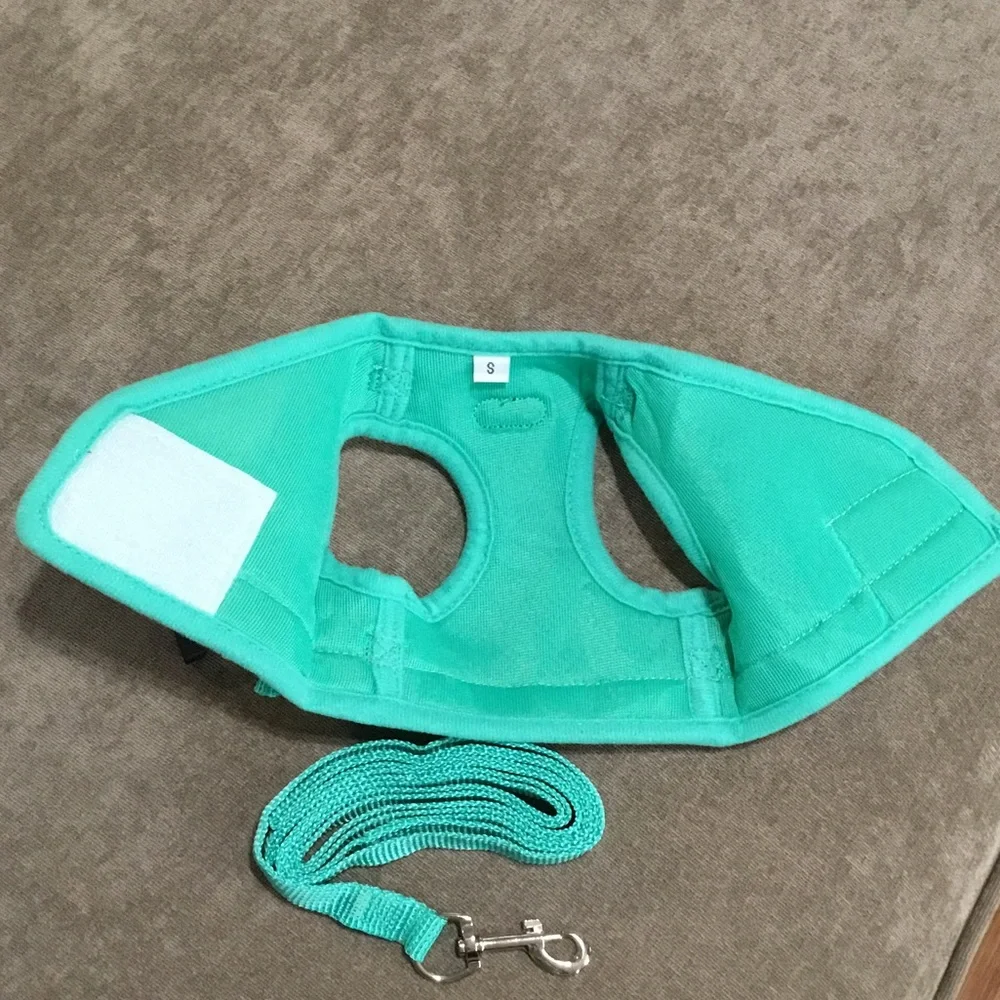 Supet turquoise step in cat harness & leash, NIB.